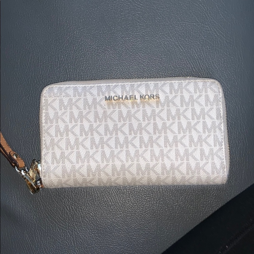 mk wallet